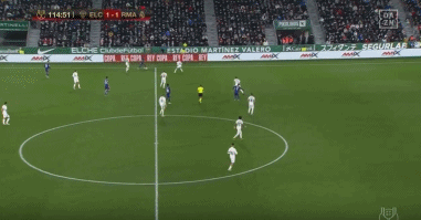 懂球帝12周年120大瞬间决赛：梅西捧大力神杯PK武磊绝平巴萨