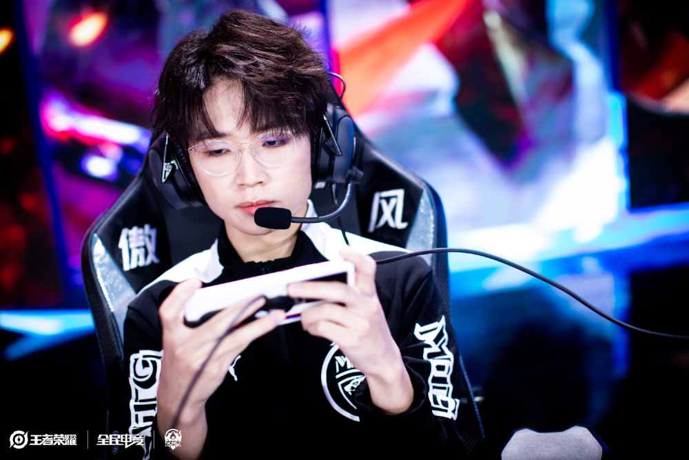 紧密配合 紧密配合